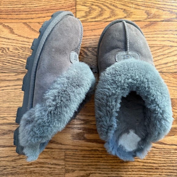 UGG women’s coquette shearling slippers Sz 8 gray - Picture 3 of 7